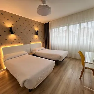 Iraipe Gorbea Auto Check-in Hotel Vitoria-Gasteiz