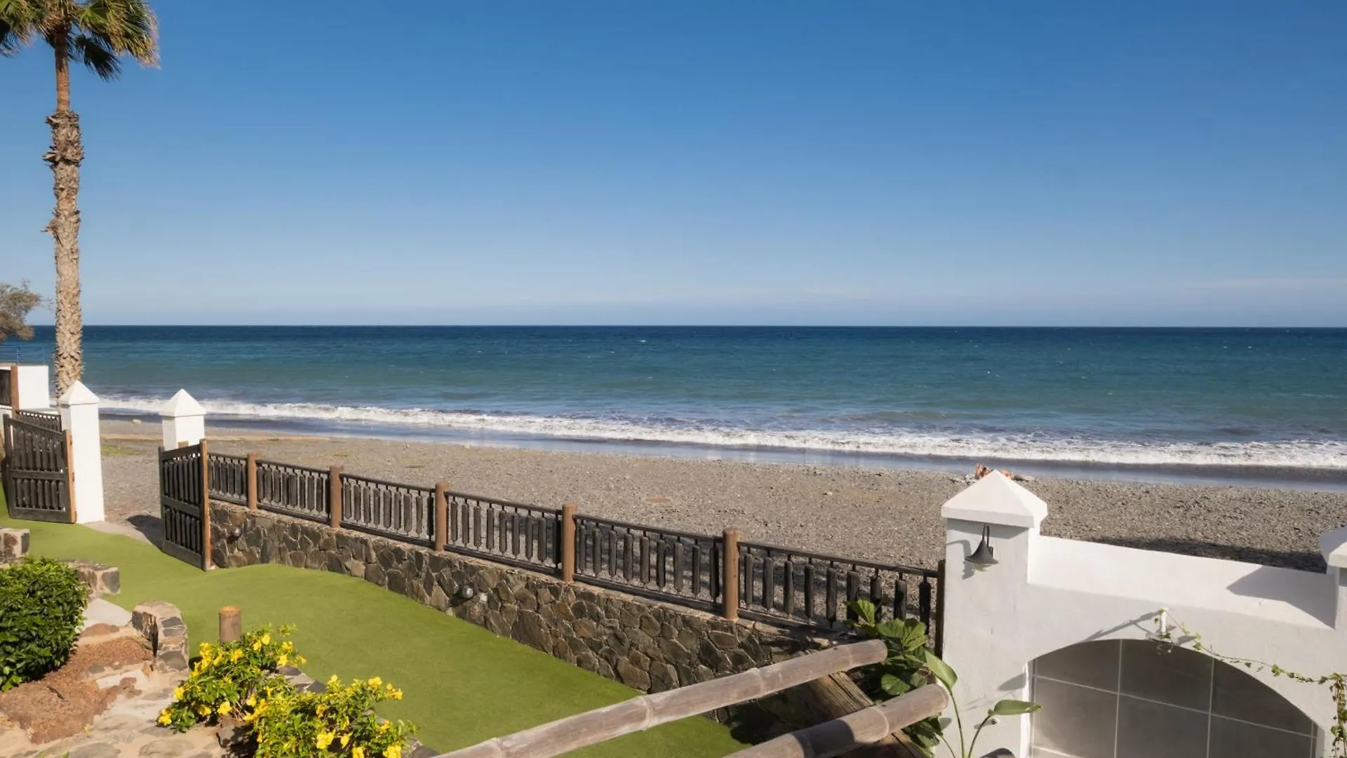 Makai Bungalows Playa Del Aguila  Aparthotel